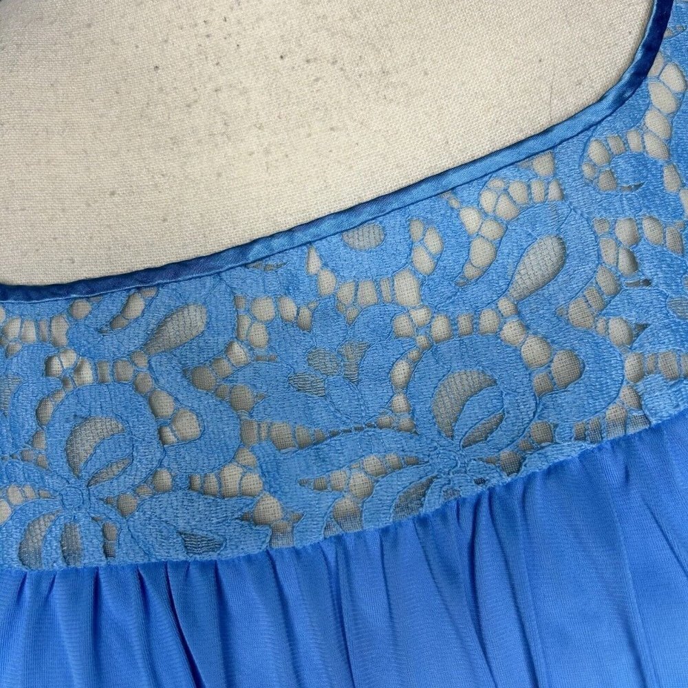 Vanity Fair Vintage Nightgown Blue Silky Nylon Lace Top Gown Sz 38 (M) USA Vtg - Picture 4 of 10
